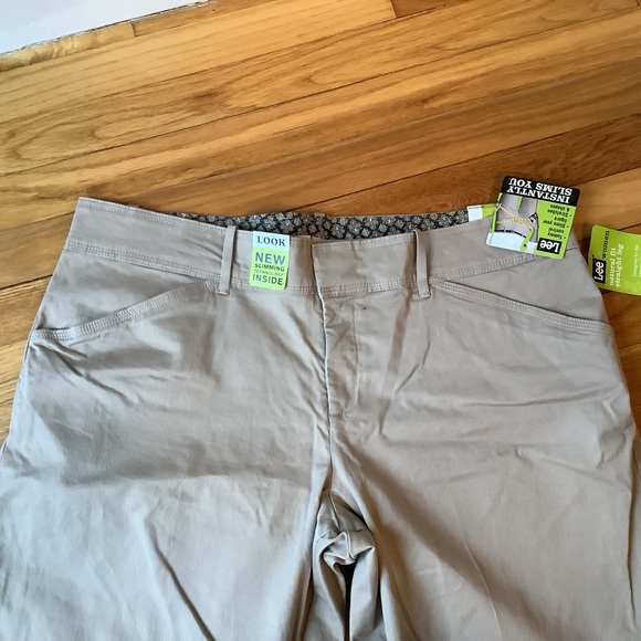 LEE Women Khaki Trouser - Picture 2 of 10